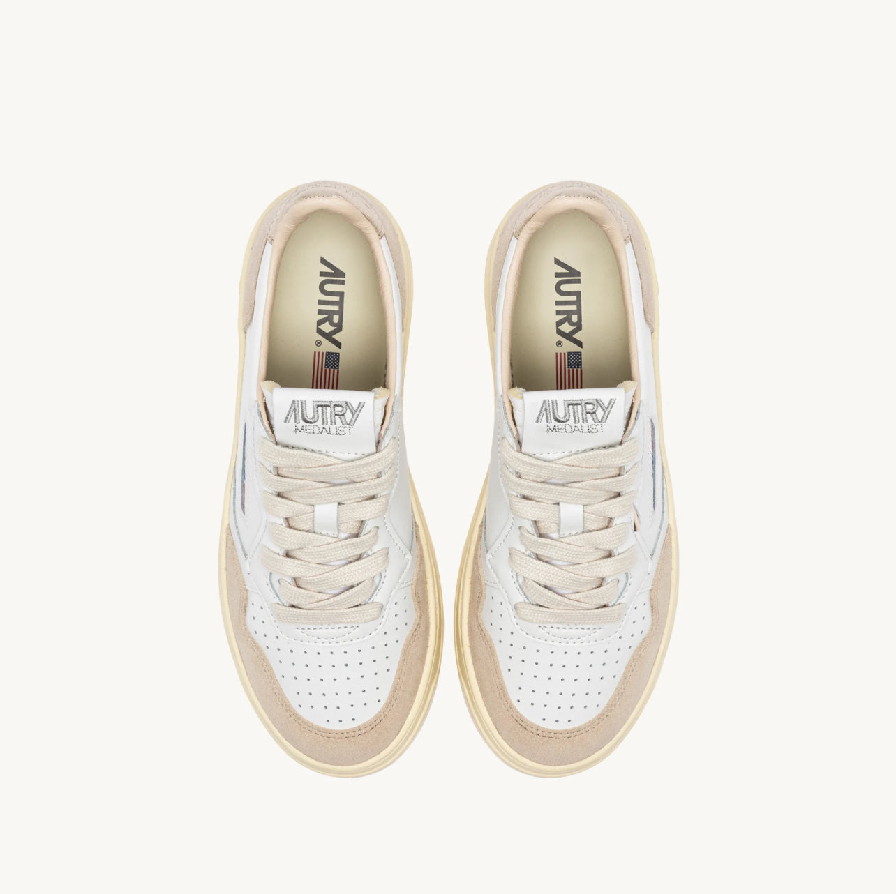 UNISEX SNEAKERS MDLST AUS LEDER UND WILDLEDER IN WEISS UND GOLD