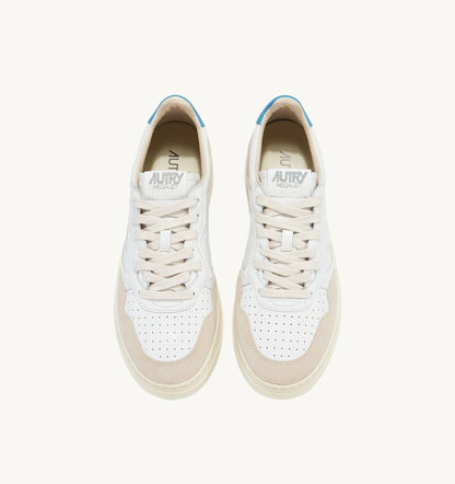 UNISEX SNEAKERS MDLST AUS WILDLEDER UND LEDER FARBE WEISS BABYBLAU