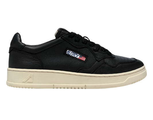 UNISEX SNEAKERS MDLST AUS SUPERWEICHEM SCHWARZEM NAPPALEDER